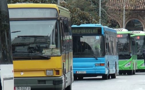 Pandemia godet rende transportin: Sa jane humbjet dhe cfare pritet te ndryshoje